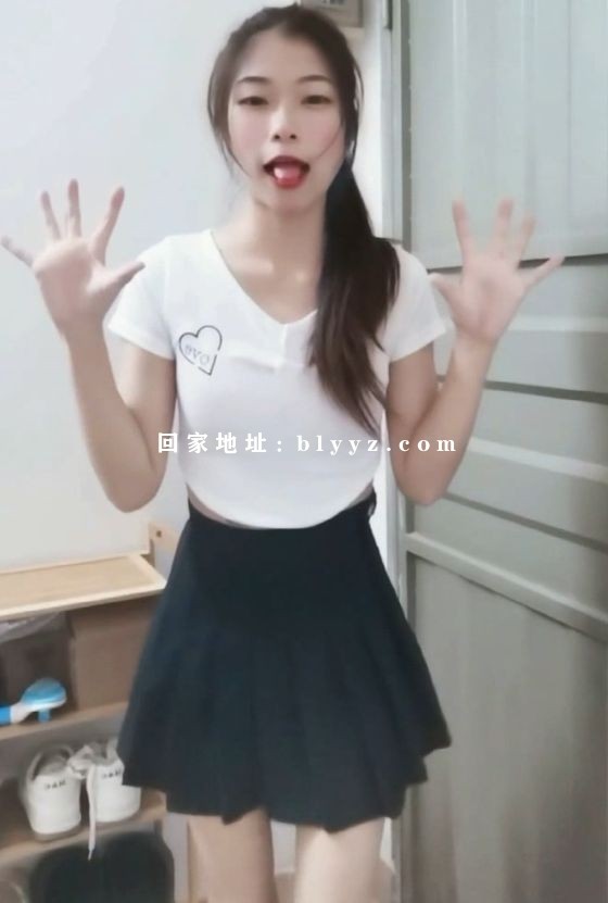 白虎人妻孕妈陈连Q露脸骚舞福利视频 44V/260.18M